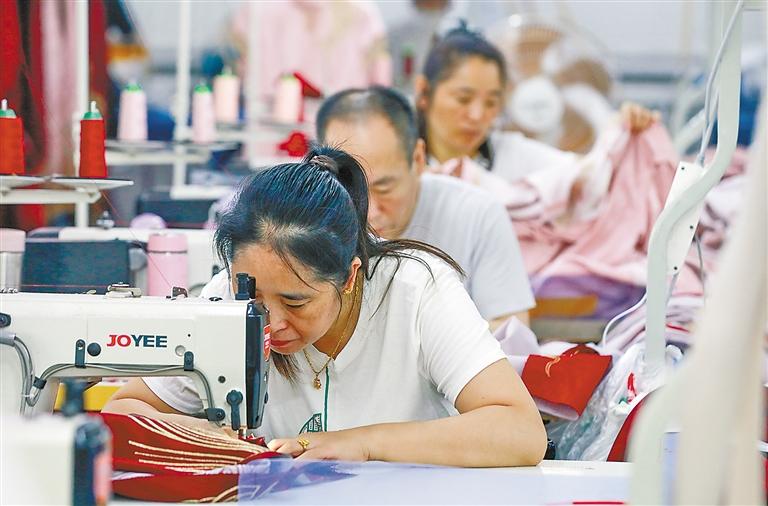 永清打造服装产业集群新高地